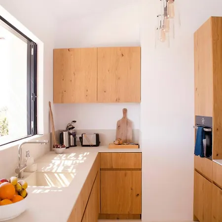 Holiday home Modern With Private Pool And Sea Views *