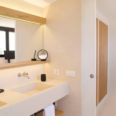 Modern With Private Pool And Sea Views Cala Llonga (Menorca)